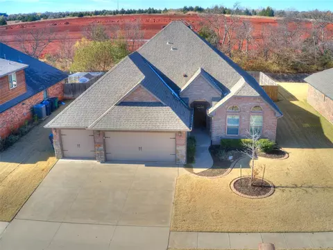 15401 Western Vista Dr, Edmond, OK 73013