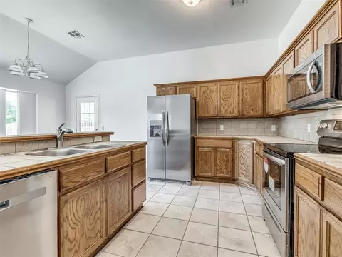 1113 Bald Eagle Ct, Norman, OK 73072 photo 2