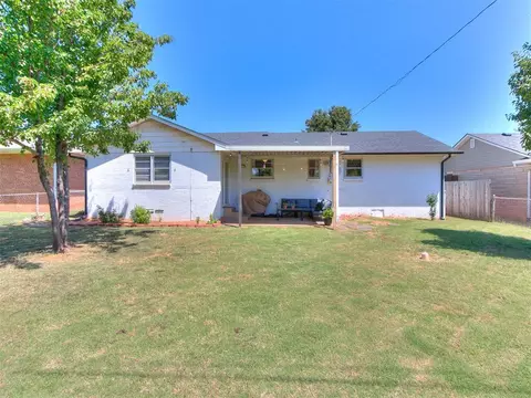 208 E 29th St, Edmond, OK 73013 photo 26