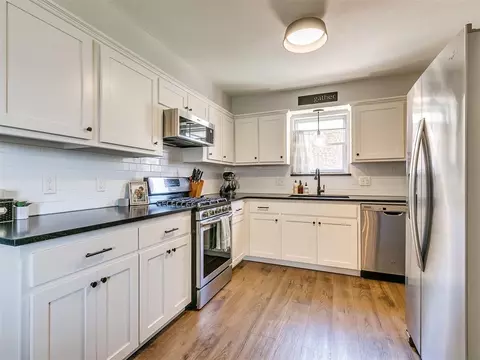 208 E 29th St, Edmond, OK 73013 photo 10