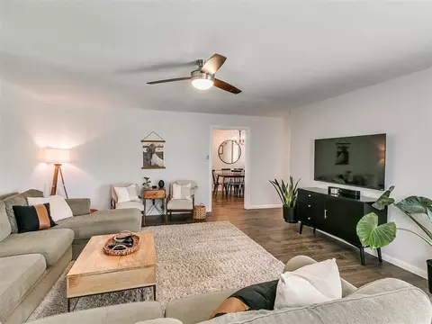 208 E 29th St, Edmond, OK 73013 photo 6