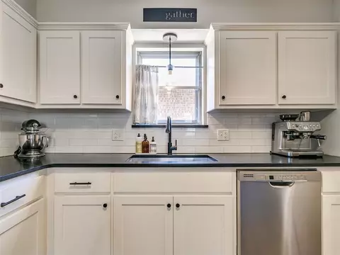 208 E 29th St, Edmond, OK 73013 photo 11