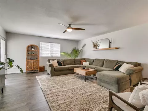 208 E 29th St, Edmond, OK 73013 photo 4