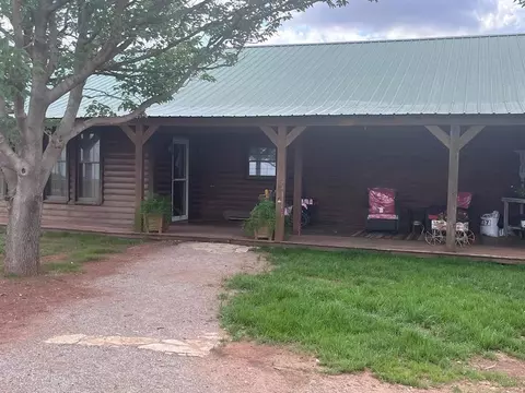 12272 N Cr 1870 Rd, Mangum, OK 73554
