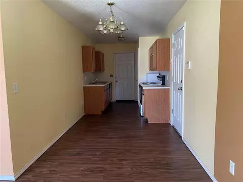 121 Bryan Dr, Edmond, OK 73003 photo 8