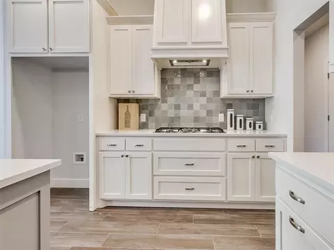 11616 SW 55th St, Mustang, OK 73064