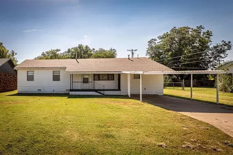 619 N 6th, Mountain View, OK 73062