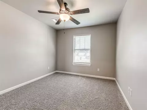 628 Side Track Rd, Yukon, OK 73099 photo 37