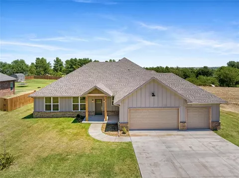 787 Ole Rock Creek Rd, Tuttle, OK 73089