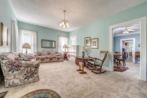 412 E 4th St, Edmond, OK 73034 photo 12