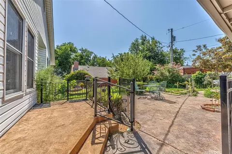 412 E 4th St, Edmond, OK 73034 photo 8