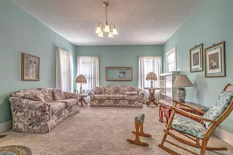 412 E 4th St, Edmond, OK 73034 photo 13
