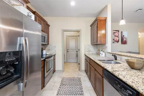 236 Glover Cir, Elgin, OK 73538 photo 10