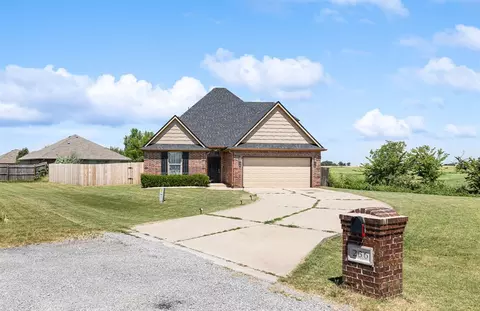 236 Glover Cir, Elgin, OK 73538 photo 9