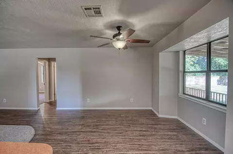 223 W Monroe St, Purcell, OK 73080 photo 8