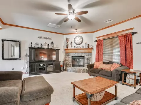 9221 Megans Way, Mcloud, OK 74851 photo 5
