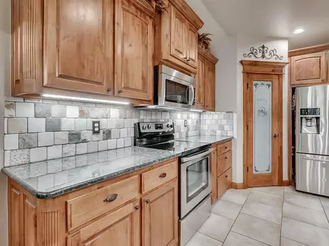 9221 Megans Way, Mcloud, OK 74851 photo 9