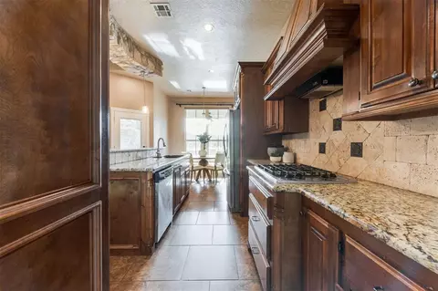 1309 Denver Cir, Moore, OK 73160 photo 9