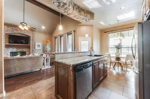 1309 Denver Cir, Moore, OK 73160 photo 11