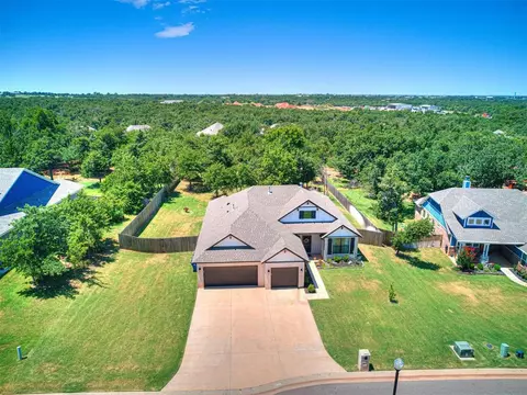 8875 Tall Oaks Dr, Guthrie, OK 73044