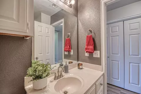 1426 SW 24th St, Moore, OK 73170 photo 19