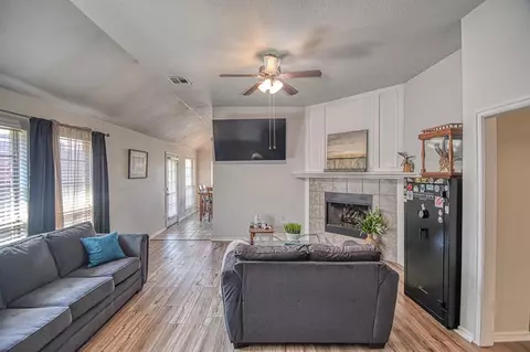 1426 SW 24th St, Moore, OK 73170 photo 5
