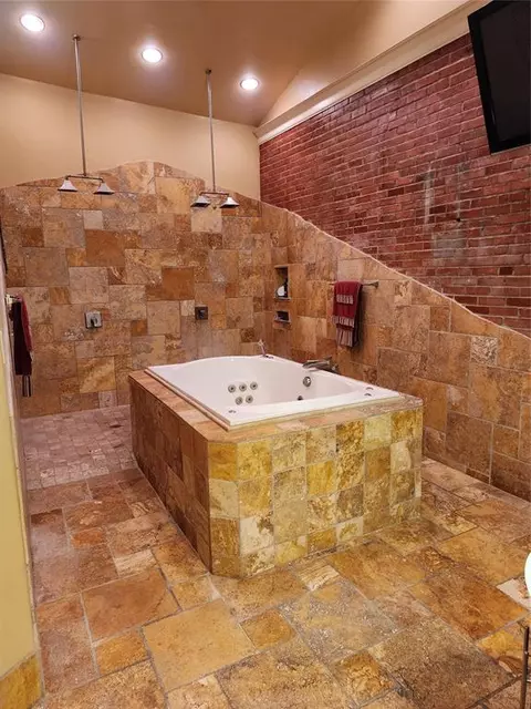 415 E Broadway St, Seminole, OK 74868 photo 3