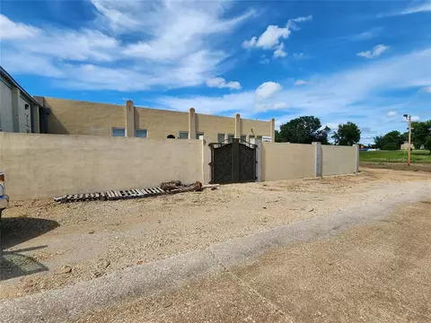 415 E Broadway St, Seminole, OK 74868 photo 2