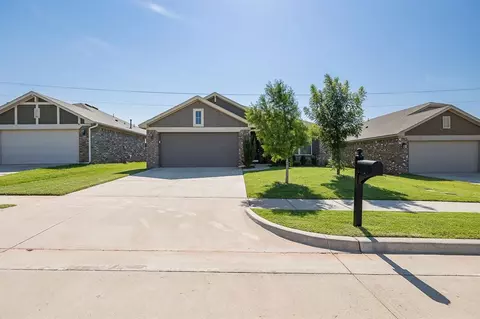 1123 S Chandler St, Stillwater, OK 74074