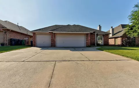 632 Ellsworth Ave, Yukon, OK 73099