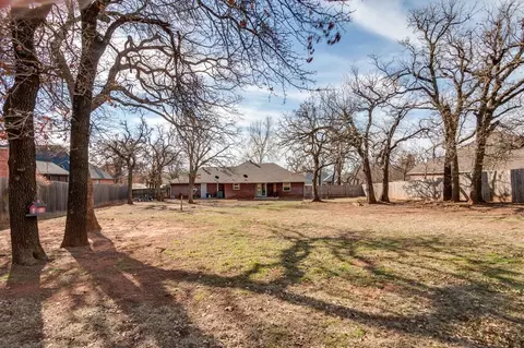 1310 Choctaw Trl, Blanchard, OK 73010