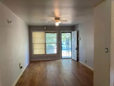 921 E Oakwood Ave, Altus, OK 73521 photo 2