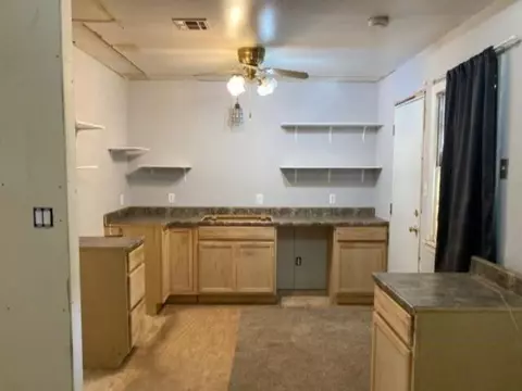 921 E Oakwood Ave, Altus, OK 73521 photo 4