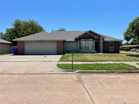 2200 Lafayette Dr, Norman, OK 73071
