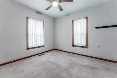 606 SW 2nd St, Tuttle, OK 73089 photo 25