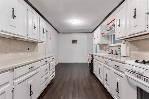606 SW 2nd St, Tuttle, OK 73089 photo 15