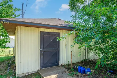 606 SW 2nd St, Tuttle, OK 73089 photo 36