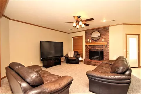 5 Edith Ln, Tuttle, OK 73089 photo 6