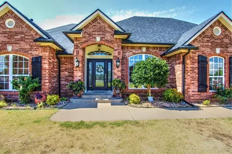 5 Edith Ln, Tuttle, OK 73089 photo 3