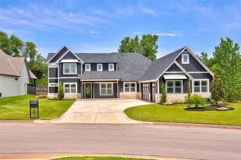 8309 Grass Creek Dr, Edmond, OK 73034