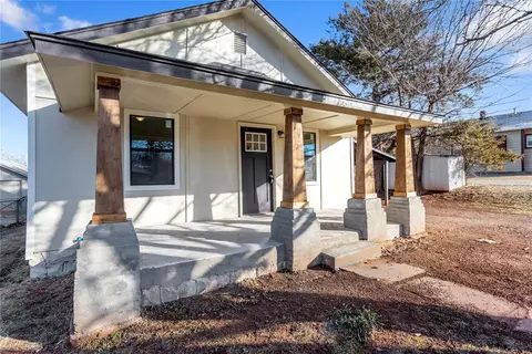 510 E 11th St, Chandler, OK 74834