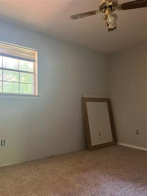 300 Tanglewood St, Broken Bow, OK 74728 photo 8