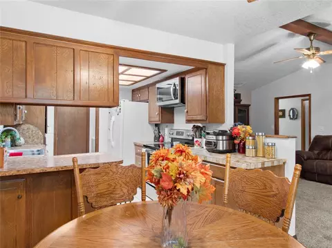 21121 Judy Cir, Mcloud, OK 74851 photo 9