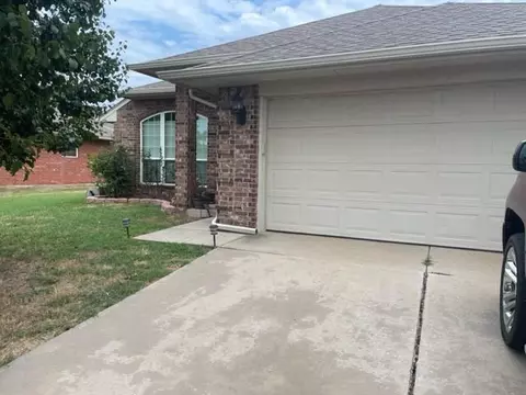 7912 Breezewood Dr, Oklahoma City, OK 73135