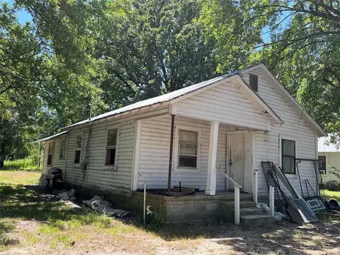 606 NW 9th St, Idabel, OK 74745