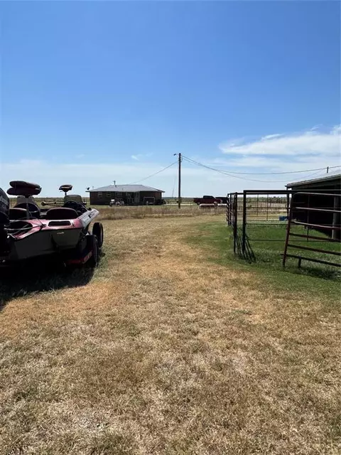 13510 SW 52nd St, Geronimo, OK 73543 photo 7