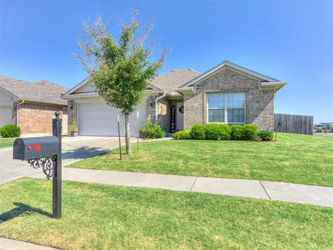 707 Mossy Rd, Norman, OK 73069