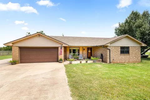 4004 S Bluebird St, El Reno, OK 73036