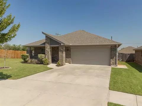6813 NW 157th Ter, Edmond, OK 73013