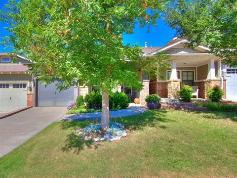 425 S Outer Banks Way, Edmond, OK 73034